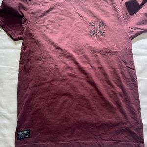 Howitzer Men's Maroon T-Shirt Size Medium